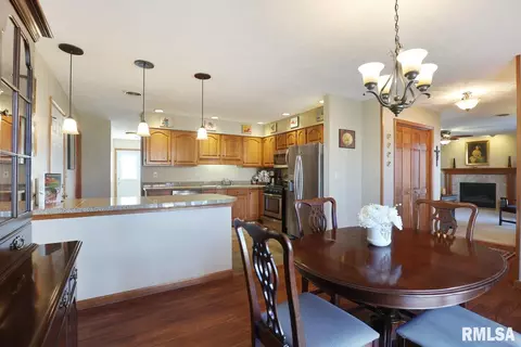 104 Verona Dr, Springfield, IL 62703 photo 6