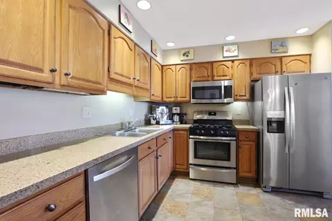 104 Verona Dr, Springfield, IL 62703 photo 8