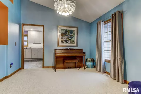 5008 Mountain View Dr, Springfield, IL 62711 photo 9