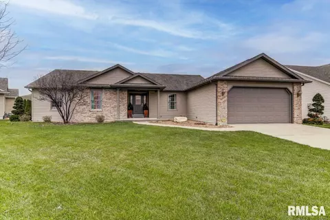 5008 Mountain View Dr, Springfield, IL 62711 photo 1
