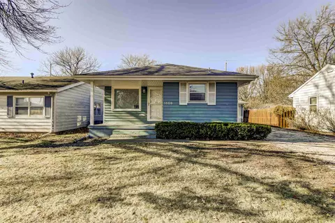 1609 Schrader Ave, Springfield, IL 62702 photo 1