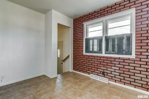1609 Schrader Ave, Springfield, IL 62702 photo 11