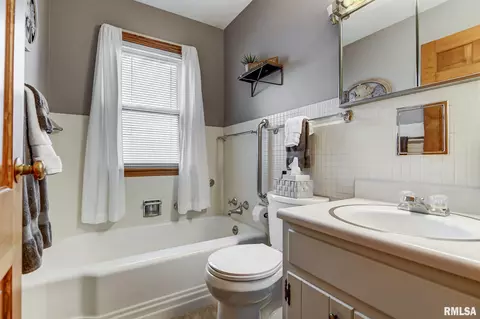 1932 Marland St, Springfield, IL 62703 photo 9