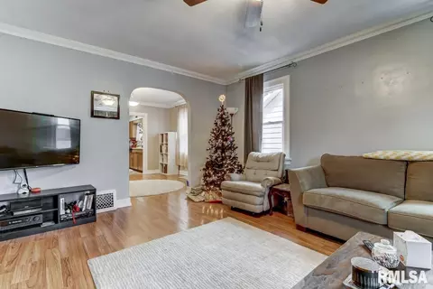 2109 S State St, Springfield, IL 62704 photo 7