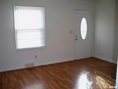 5 W Grand Ct, Springfield, IL 62704 photo 7