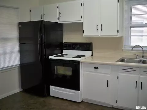 5 W Grand Ct, Springfield, IL 62704 photo 5