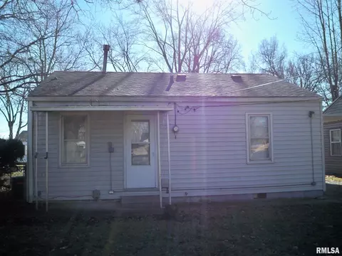 5 W Grand Ct, Springfield, IL 62704 photo 2