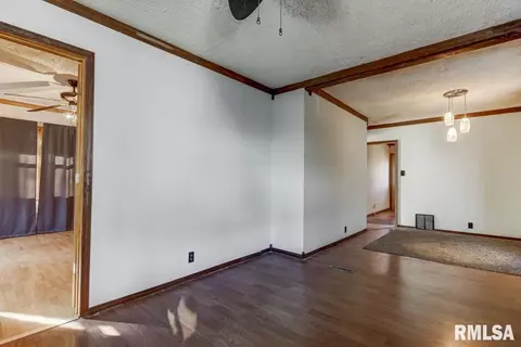 3104 S 4th St, Springfield, IL 62703 photo 11
