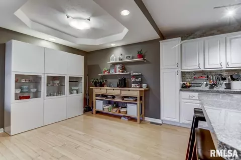 3725 Carney Blvd, Springfield, IL 62712 photo 9