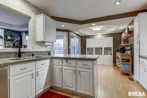 3725 Carney Blvd, Springfield, IL 62712 photo 6