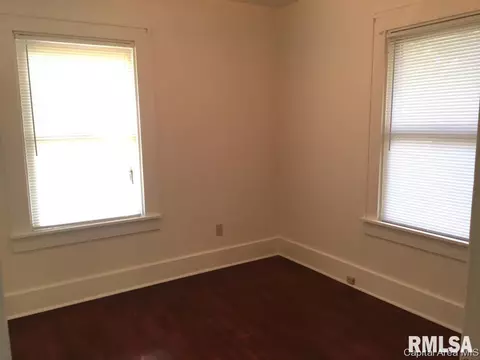 2104 S Spring St, Springfield, IL 62704 photo 10