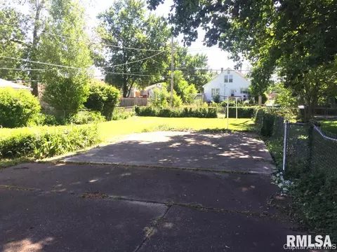 2104 S Spring St, Springfield, IL 62704 photo 23