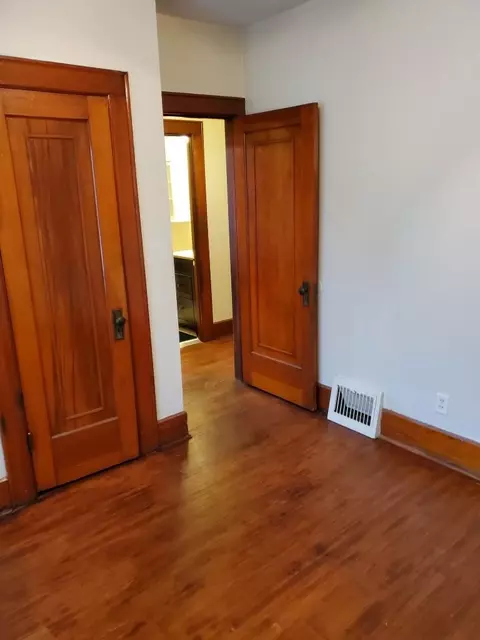 1319 N 2nd St S, Springfield, IL 62702 photo 11