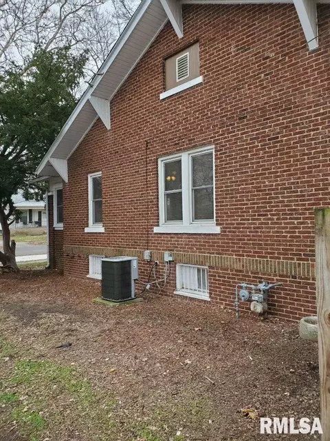 1319 N 2nd St S, Springfield, IL 62702 photo 20