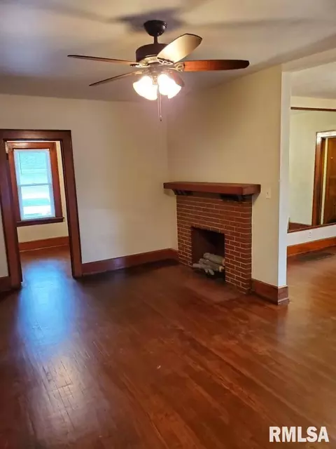 1319 N 2nd St S, Springfield, IL 62702 photo 5
