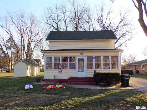 214 E Holmes St, Oneida, IL 61467 photo 1