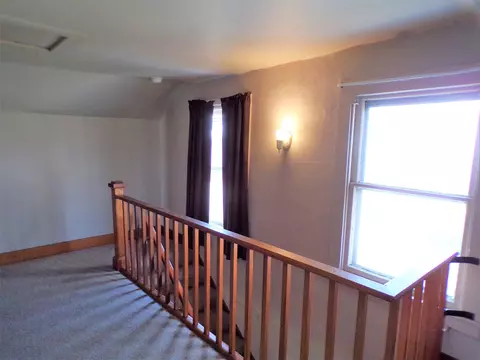 214 E Holmes St, Oneida, IL 61467 photo 21