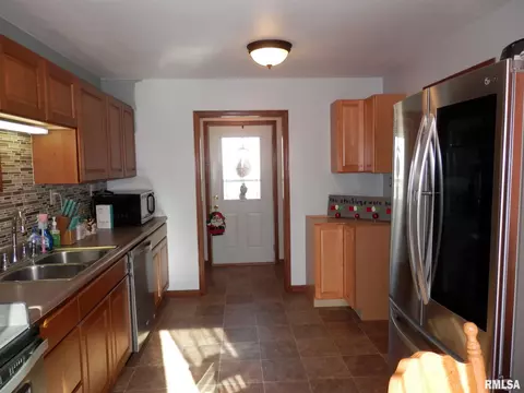 120 E Coal St, Wataga, IL 61488 photo 7