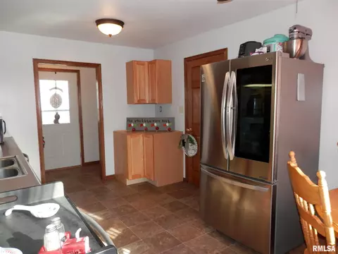 120 E Coal St, Wataga, IL 61488 photo 8