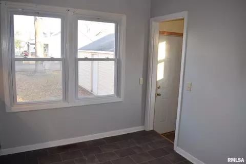 3000 S Thayer St, Springfield, IL 62704 photo 13