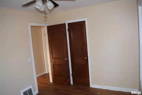 3000 S Thayer St, Springfield, IL 62704 photo 11