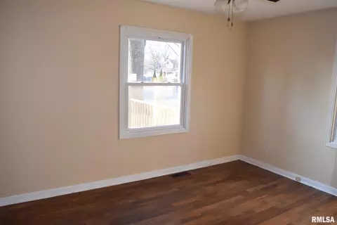 3000 S Thayer St, Springfield, IL 62704 photo 6
