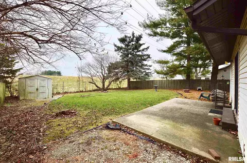 233 Bristol Dr, Springfield, IL 62702 photo 22
