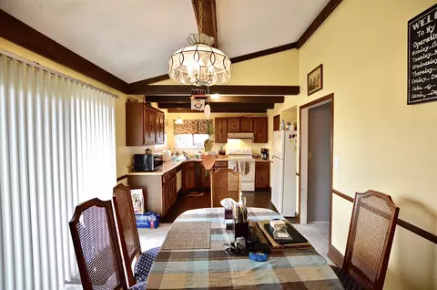 233 Bristol Dr, Springfield, IL 62702 photo 9