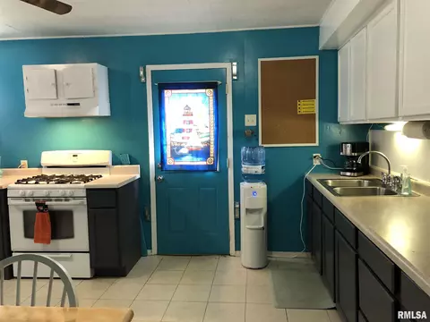 952 N Ohio St, Springfield, IL 62702 photo 7