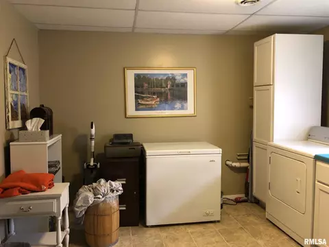 952 N Ohio St, Springfield, IL 62702 photo 21