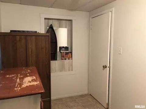 952 N Ohio St, Springfield, IL 62702 photo 30