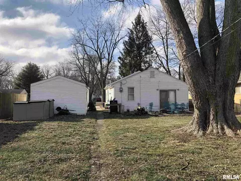 952 N Ohio St, Springfield, IL 62702 photo 32