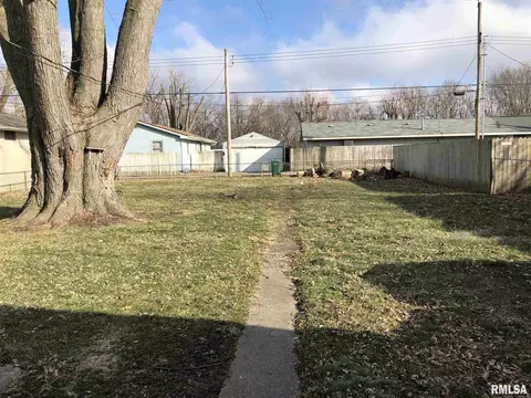 952 N Ohio St, Springfield, IL 62702 photo 26