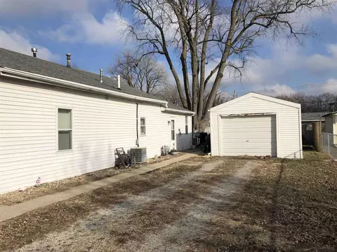 952 N Ohio St, Springfield, IL 62702 photo 36
