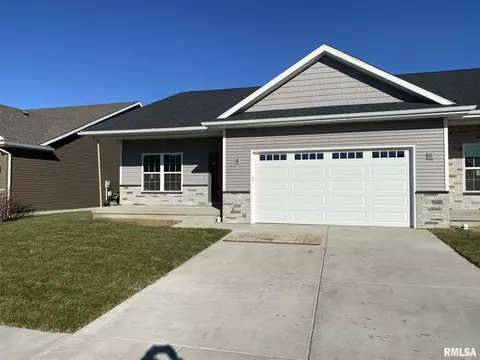 3207 Grassmere Dr, Springfield, IL 62711 photo 1