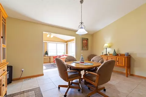 4406 Castle Pines Dr, Springfield, IL 62711 photo 9