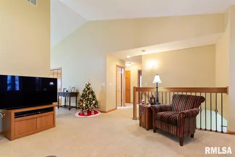4406 Castle Pines Dr, Springfield, IL 62711 photo 6