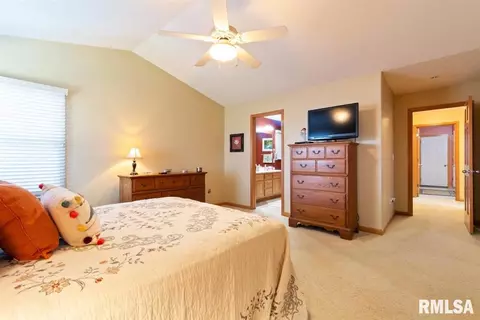 4406 Castle Pines Dr, Springfield, IL 62711 photo 12