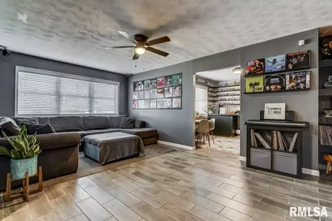 1 Royal Rd, Springfield, IL 62702 photo 6