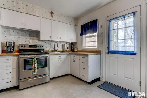10 Windsor Rd, Springfield, IL 62702 photo 7