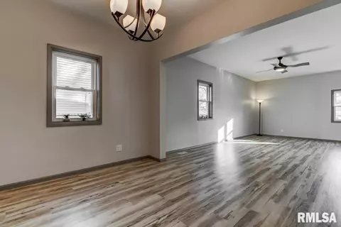 167 N Illinois St, Springfield, IL 62702 photo 7