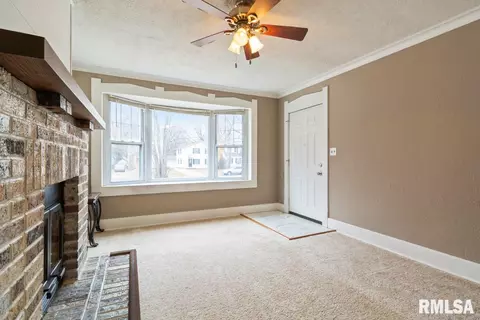 2440 S Lowell Ave, Springfield, IL 62704 photo 4