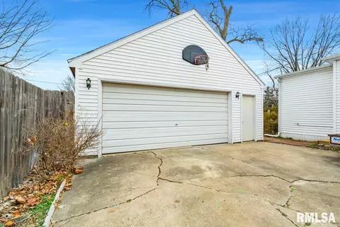 2440 S Lowell Ave, Springfield, IL 62704 photo 18