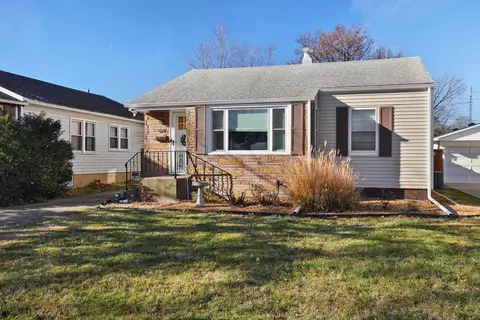 2517 S Pasfield St, Springfield, IL 62704 photo 2