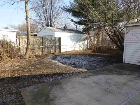 305 Farley St, Springfield, IL 62703 photo 4