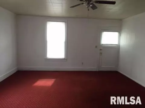 511 W Reynolds St, Springfield, IL 62702 photo 2