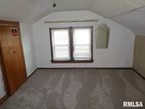 511 W Reynolds St, Springfield, IL 62702 photo 9