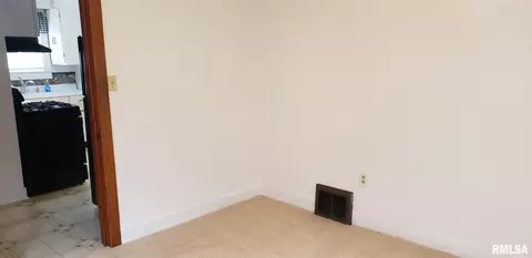 1605 Watch Ave, Springfield, IL 62702 photo 11