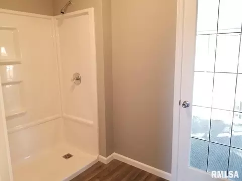 113 E Main St, Thayer, IL 62689 photo 18