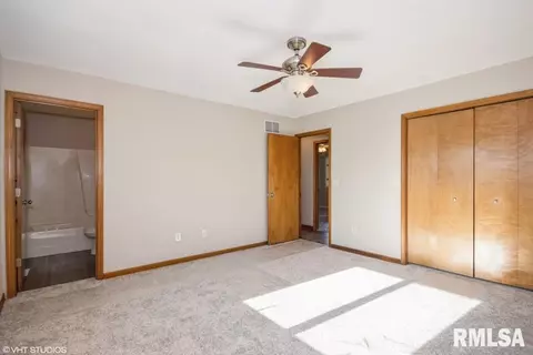 3008 Sutherland Rd, Springfield, IL 62702 photo 7